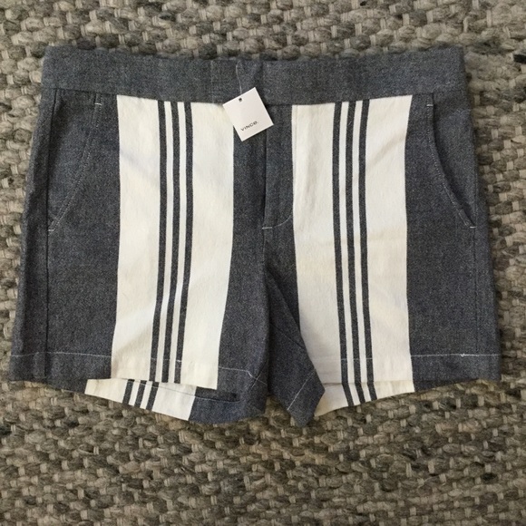 Vince. Striped Short | Grey & White Striped | Size 10 - Picture 3 of 9